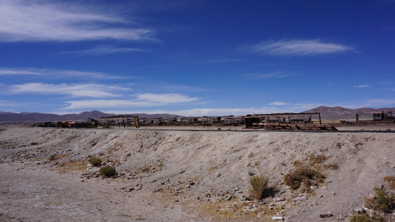 Uyuni train cemetery 01