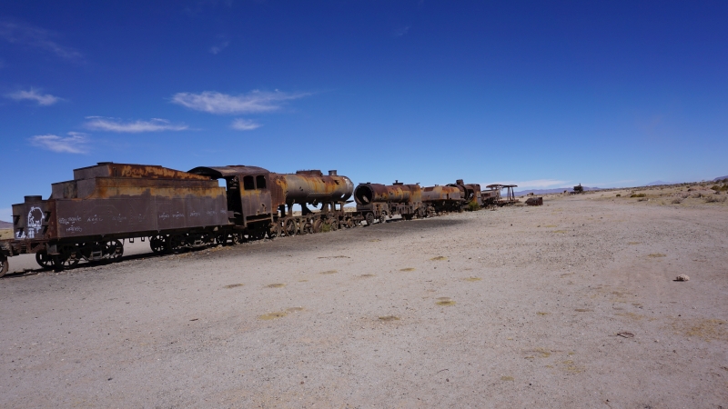 Uyuni train cemetery 04
