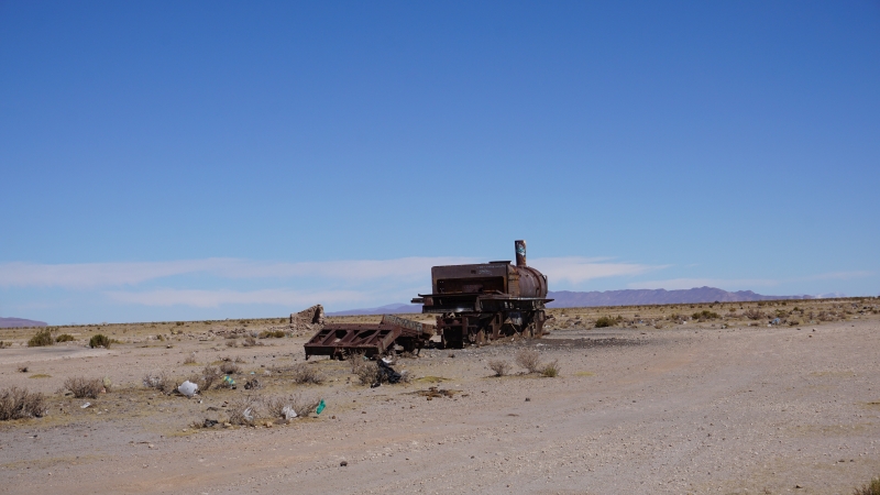 Uyuni train cemetery 08