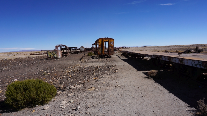 Uyuni train cemetery 31