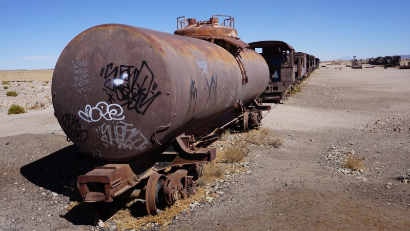 Uyuni train cemetery 33