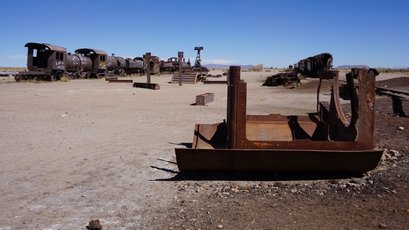 Uyuni train cemetery 38