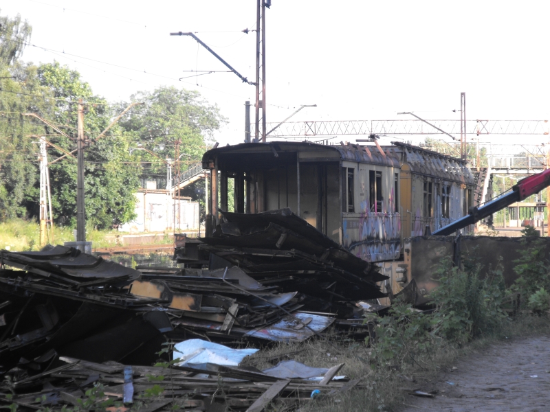 rozbiórka wagonu 02