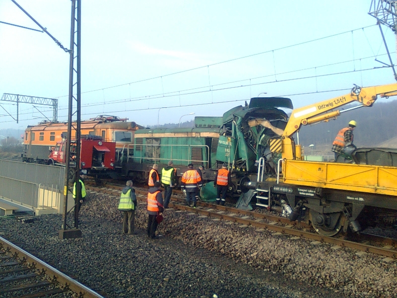 Lokomotywa SM 42 po wypadku w Gdyni